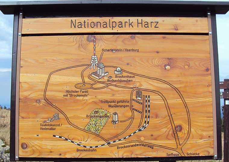 Übersichtstafel auf dem Brocken im Nationalpark Harz