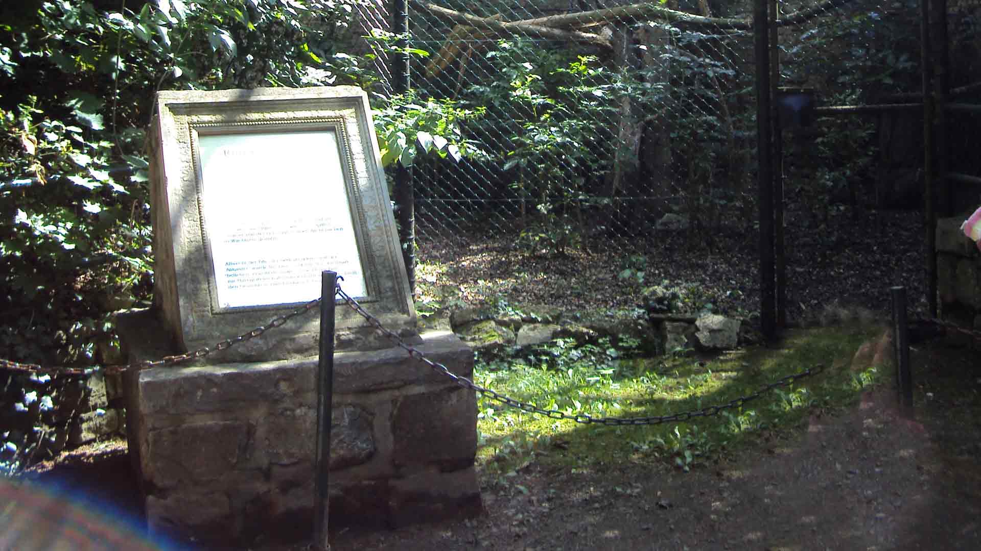 Die Alte Burg Askania Aschersleben - Denkmal im Zoo