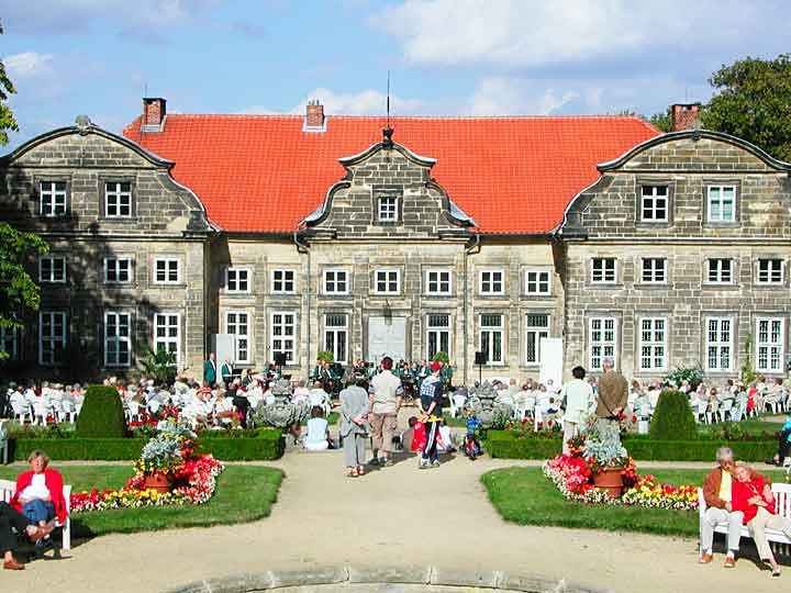 Konzert vor dem Kleinen Schloss in Blankenburg