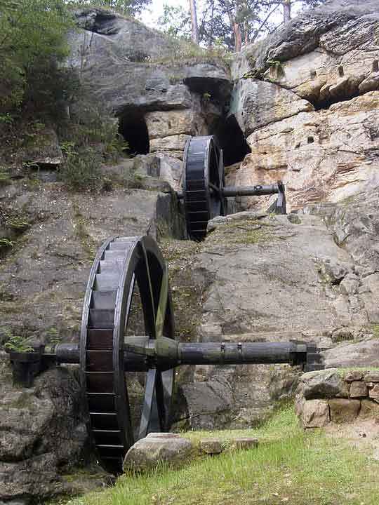 Beide Wasserräder der Regensteinmühle in Blankenburg