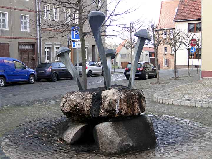 Kunstwerk Nagelstein in Ermsleben