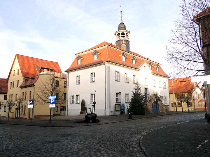 Rathaus in Ermsleben mit Nagelstein