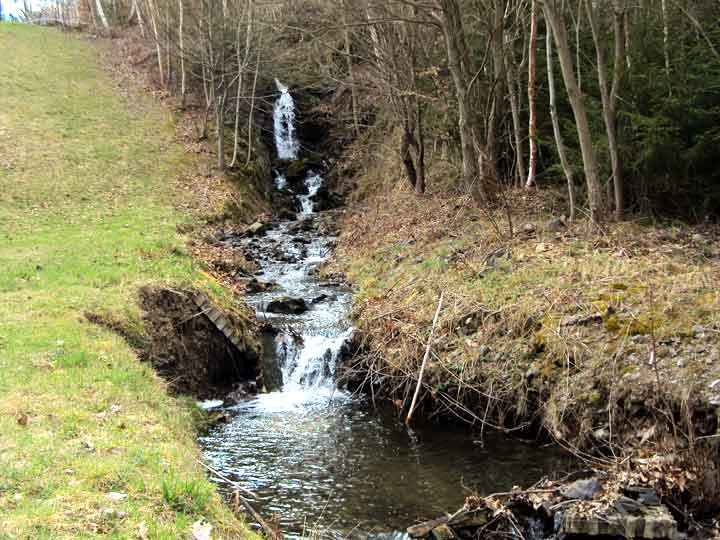 Wasserfall am Heiligen Teich bei Gernrode