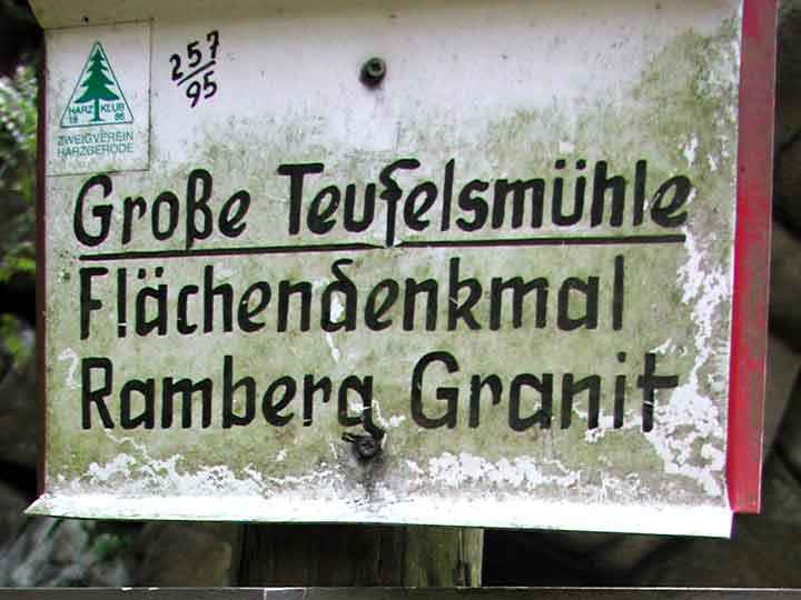 Hinweisschild am Ramberg Gernrode