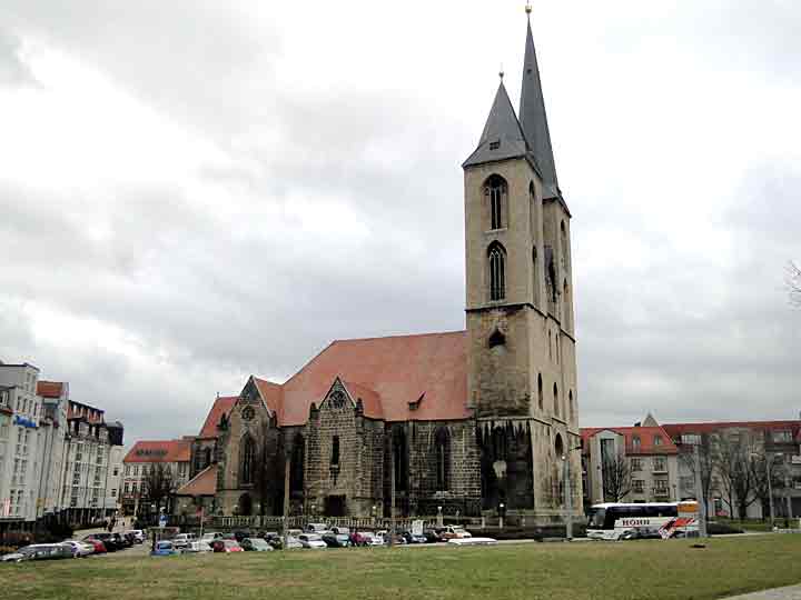 St. Martinikirche in Halberstadt - Seitenansicht