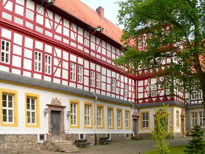 Fachwerk am Gebäude des Schloss Herzberg