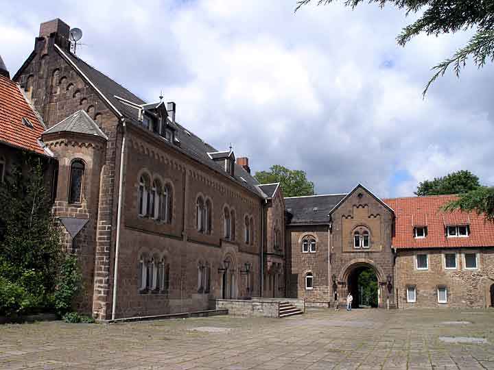 Innenhof im Kloster iIsenburg