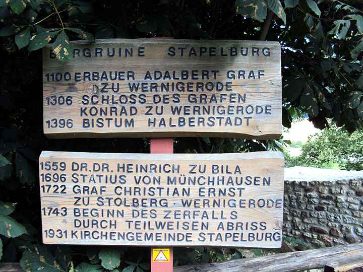 Ruine Stapelburg - Infotafeln