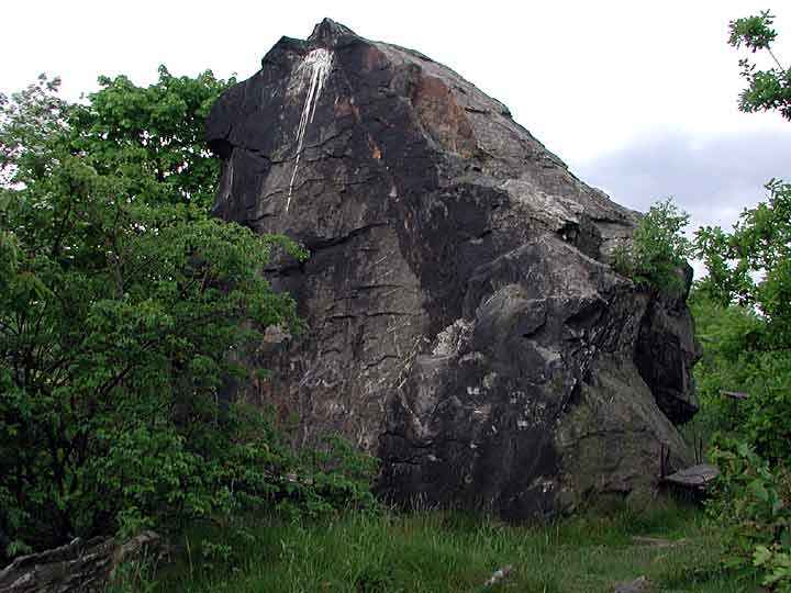 Dicker Stein bei Rieder - Teil der Teufelsmauer