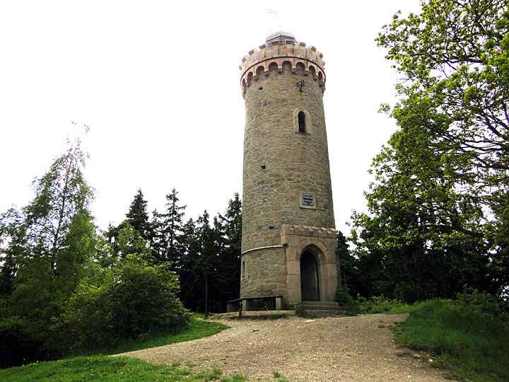 Kaiserturm auf dem Armeleuteberg bei Wernigerode