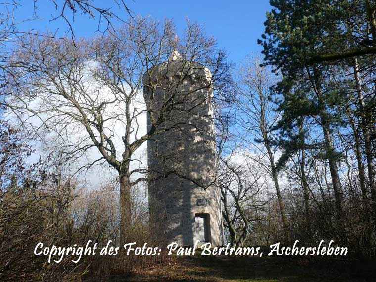 Blick auf die Westdorfer Warte (auch Hexenturm)