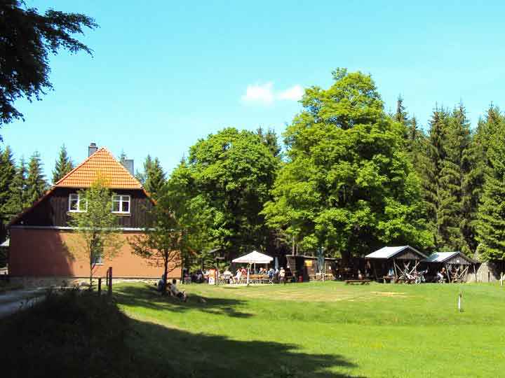 Waldgaststätte Plessenburg bei Ilsenburg mit Aussenterrasse