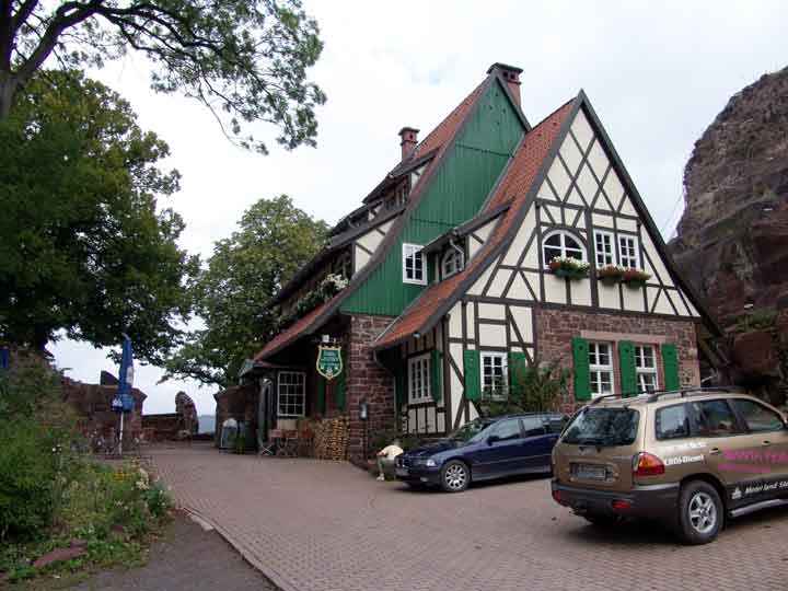 Gasthof an der Burgruine Hohnstein bei Neustadt/Harz