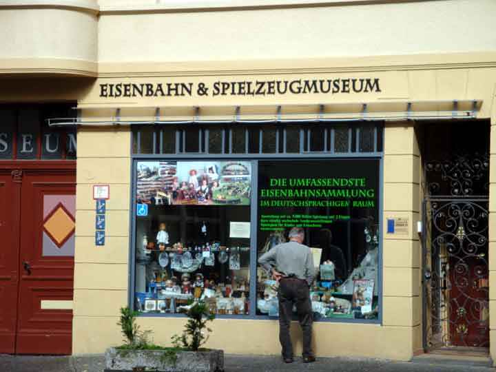 Schaufenster am Mitteldeutsches Eisenbahn- und Spielzeugmuseum in Quedlinburg