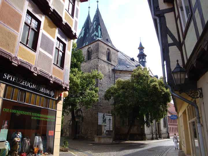 Außenansicht Sankt Blasii-Kirche in Quedlinburg