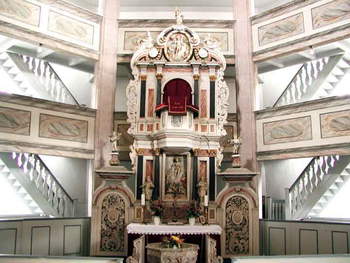 Altar in der St. Cyriaci und St. Nicolai Kirche in Schwenda