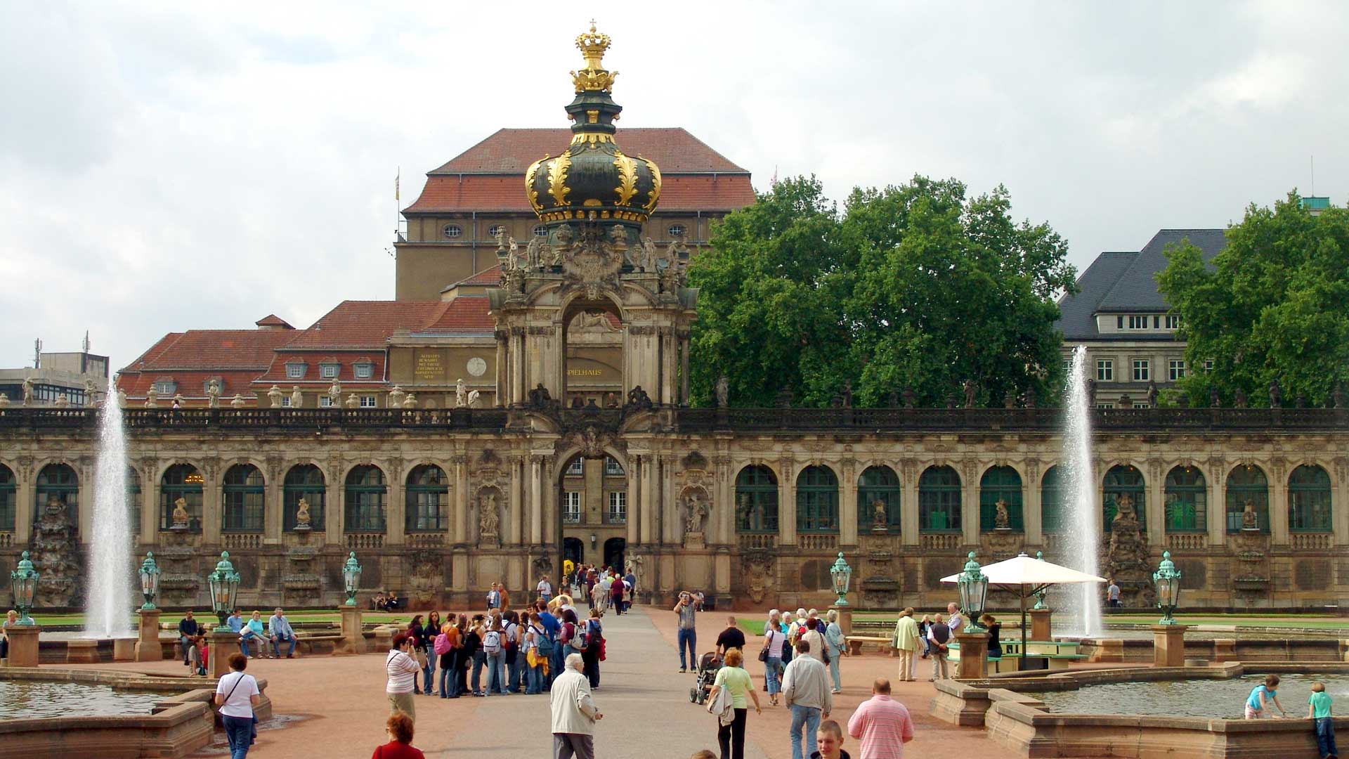 Dresden Zwinger - ein sonniger Tag an der Elbe